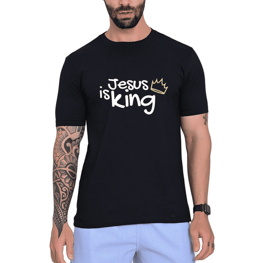 Camiseta Regular Jesus Is King